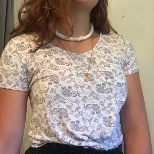 Holister elephant tee